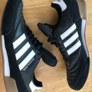 Men’s Adidas Mundial Gold Soccer Flats